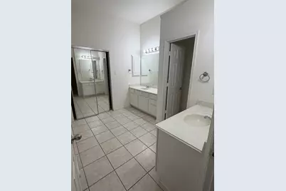 11821 Stephenville Drive, Frisco, TX 75035 - Photo 13