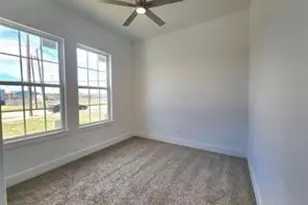 2121 S Edgewood Terrace, Fort Worth, TX 76105 - Photo 9