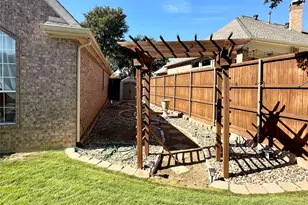 1804 Briaroaks Dr, Flower Mound, TX 75028 - Photo 29