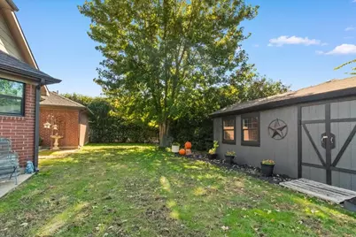 716 Glenview Drive, Mansfield, TX 76063 - Photo 37