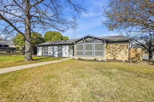 6400 Winn St, Fort Worth, TX 76133 - Photo 3