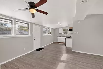 534 Henderson Circle, Garland, TX 75040 - Photo 5