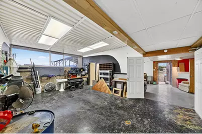 309 N Main Avenue, Monahans, TX 79756 - Photo 33