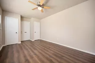 3837B Earl St, Fort Worth, TX 76111 - Photo 25