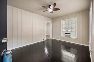 3837B Earl St, Fort Worth, TX 76111 - Photo 33