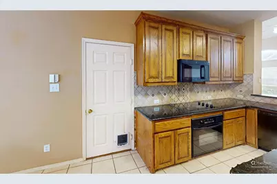 8012 Spring Peaks Drive, Plano, TX 75025 - Photo 3