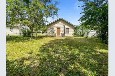 109 S 5th Street, Sanger, TX 76266 - Photo 5