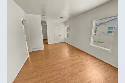 109 S 5th Street, Sanger, TX 76266 - Photo 7