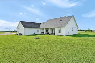 1553 S Rd, Whitesboro, TX 76273 - Photo 37