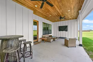 1553 S Rd, Whitesboro, TX 76273 - Photo 33