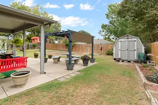 1307 Bradley Ct, Cleburne, TX 76033 - Photo 33