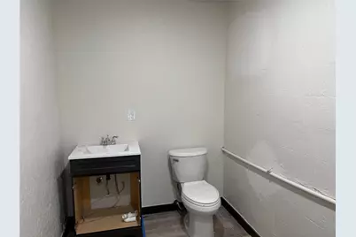 27790 State Highway 56 #E, Whitesboro, TX 76273 - Photo 7