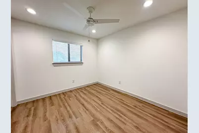 4526 Munger Avenue, Dallas, TX 75204 - Photo 9