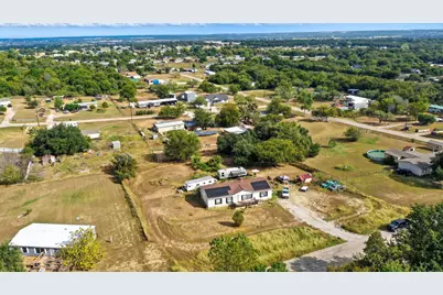 406 Hilltop Meadows Court, Springtown, TX 76082 - Photo 5