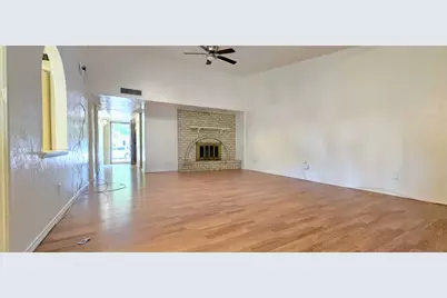 730 Pinehill Lane, Grand Prairie, TX 75052 - Photo 21