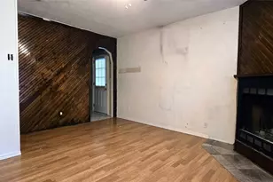 730 Pinehill Ln, Grand Prairie, TX 75052 - Photo 13