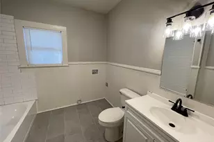 800 Jefferson St, Bowie, TX 76230 - Photo 5