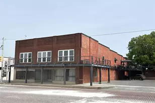 301 E Criner E St, Grandview, TX 76050 - Photo 1