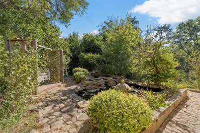 1013 Park Lake Drive, Bruceville Eddy, TX 76524 - Photo 9