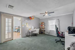 1013 Park Lake Dr, Bruceville Eddy, TX 76524 - Photo 5