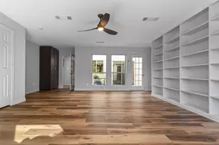 8115 Old Moss Rd, Dallas, TX 75231 - Photo 11