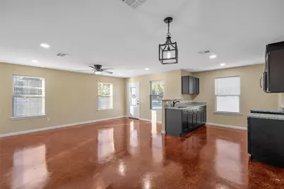 306 Lorraine Drive, Waco, TX 76707 - Photo 15