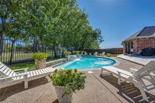 820 N Tejas Dr, Sanger, TX 76266 - Photo 1