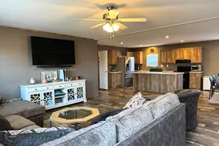 312 Candlewood Cir, Gainesville, TX 76240 - Photo 5