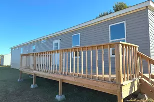 312 Candlewood Cir, Gainesville, TX 76240 - Photo 19