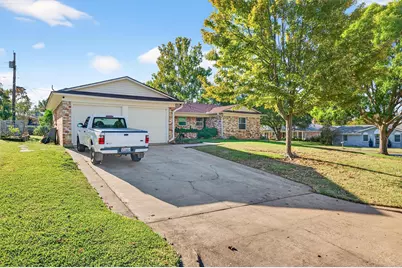 2901 Yorkshire Drive, Sherman, TX 75092 - Photo 3