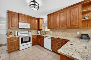 2901 Yorkshire Dr, Sherman, TX 75092 - Photo 11