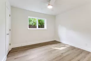 11014 McCree Rd, Dallas, TX 75238 - Photo 23