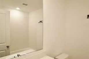 1013 Lady Bird St, Ennis, TX 75119 - Photo 27