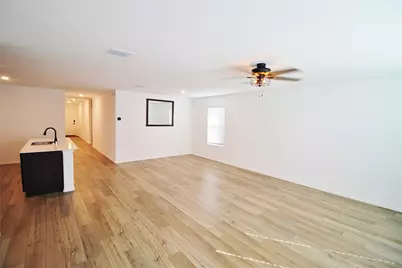 1013 Lady Bird Street, Ennis, TX 75119 - Photo 3