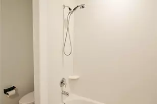 1013 Lady Bird St, Ennis, TX 75119 - Photo 17