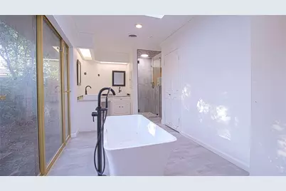 1413 British Boulevard, Grand Prairie, TX 75050 - Photo 9