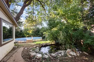 808 Ravenwood Dr, Arlington, TX 76013 - Photo 23