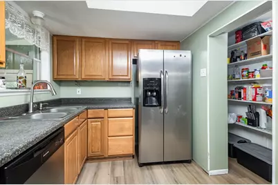 808 Ravenwood Drive, Arlington, TX 76013 - Photo 7