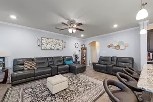 1209 Drummond Cir, Waco, TX 76712 - Photo 3