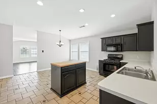 1056 Breeders Cup Dr, Fort Worth, TX 76179 - Photo 13