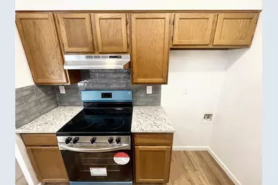 5518 Creek Valley Drive, Arlington, TX 76018 - Photo 11