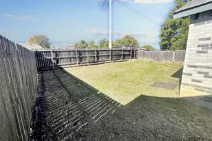 5518 Creek Valley Dr, Arlington, TX 76018 - Photo 37