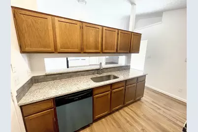 5518 Creek Valley Drive, Arlington, TX 76018 - Photo 13