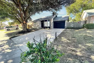 5518 Creek Valley Dr, Arlington, TX 76018 - Photo 39