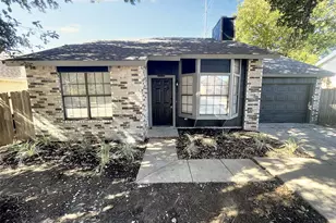 5518 Creek Valley Dr, Arlington, TX 76018 - Photo 3