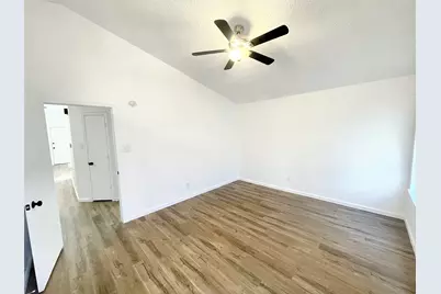 5518 Creek Valley Drive, Arlington, TX 76018 - Photo 19