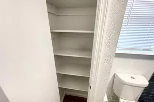 5518 Creek Valley Dr, Arlington, TX 76018 - Photo 27