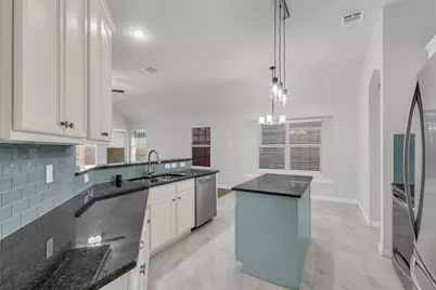 517 Highmoor Court, Oak Point, TX 75068 - Photo 5