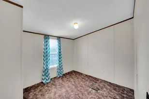 310 Rocky Dr, Waxahachie, TX 75167 - Photo 9