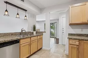 4777 Cedar Springs Rd, Dallas, TX 75219 - Photo 5